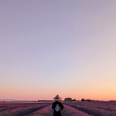日本が遠い参拝者🌊🪭⛩️🪭🌊時差多め🕰️
−真天地開闢集団−ジグザグ/筋少は心の実家/
🇫🇷暮らし📷️や雑多な音楽🎶アート🖼️旅✈️のポストもしてます/無言フォロー失礼します🙏🏻/フォローリムご自由に♪
⛩️✨2025年もジグザグに会えますように✨⛩️
→ゆっくり大分♨️→大禊🔔