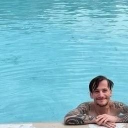 Kadir1642241's profile picture. 