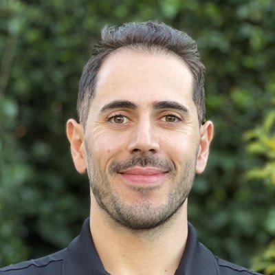 Building https://t.co/iw7YgU4yTm and documenting my journey in public