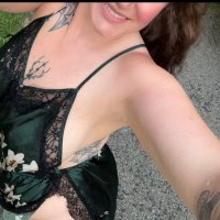 Delylah Valentine (@xgrneyedgodess) 's Twitter Profile