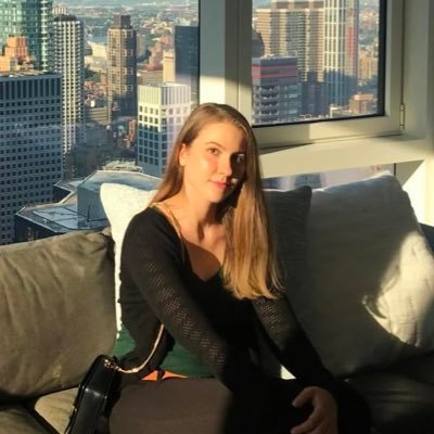 📈help ,900+ students globally 👩💻-We teach Day Trading in Options, Futures&Shares💰-I Grew my portfolio to $20M+ 📊16yrs expa- lifestyle A-LA