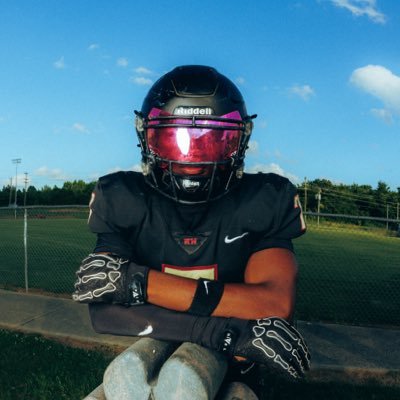 Philippians 4:13/ AGTG. Student Athlete 🏈S/DB/WR 🏀PG/SG 6’1 196lbs C/O 27' Rock Hill High School 📲(803) 554-0274📧 nigellightner@yahoo.com