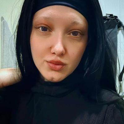 FrenchV77257's profile picture. don't, just follow 🥰