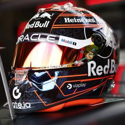 fourthvision's profile picture. Greatness is an opportunity, not a guarantee. It is a goal, not a promise. 

#quattro