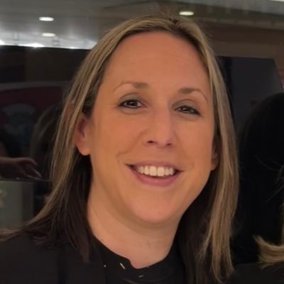 📌👩🏻💻Altius8 | Head of Talent Strategy and Management | https://t.co/a1sv9nnFuE ⚽️🎵🎬
