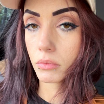 inyouendoh's profile picture. When it's looking dark, punch the future in the face