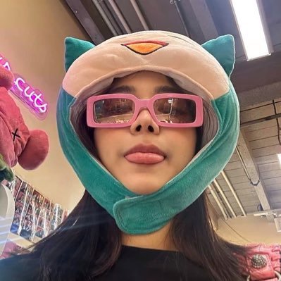 waraustinn's profile picture. 