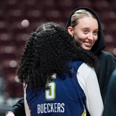 big women’s sports fan