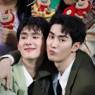 #ฟอสบุ๊ค🦊🍅 #fforce_ #kasibook #FOLARIS 💫#ชาวบรรณา📚 #เจ้าพวกจองหองพองขน🦊 #เจ้าพวกมะเขือเทศ 🍅 #จูมาร์ค🌞🌙💛💙 #จิมมี่ซี🥑🌊