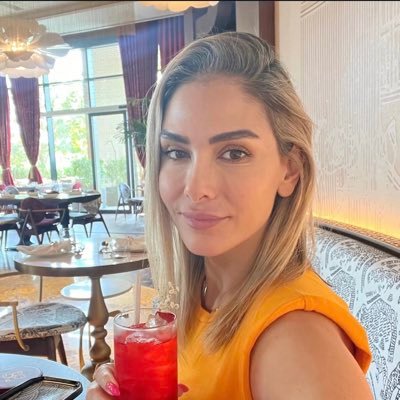Financial Advisor 👩🏻💻 FX-crypto 💰 Art Curator🖼️ NFT Collector…Nature!🌍 Life is too short to Quit!🤞