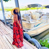 Tag Queen (@debbieudeh) 's Twitter Profile