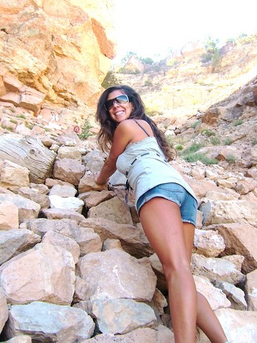 Borned & raised Cali girl that loves health and fitness! The groundwork of all happiness is good health!