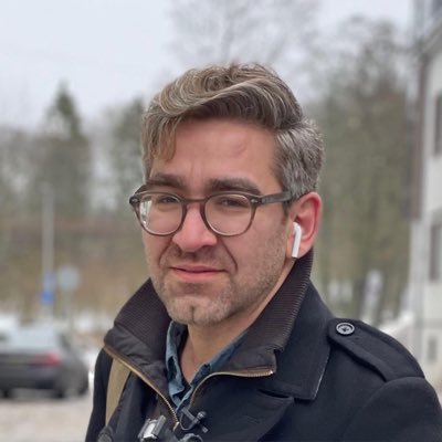 Simon Ostrovsky Profile