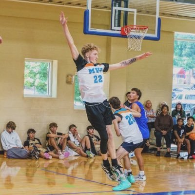 PatzBrayden's profile picture. 6ft tall, class of 2027, SG, PG, Moutain view Prepatory  high school, fountain inn kings, 3.188