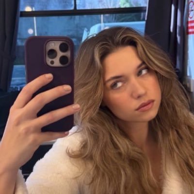 aframxx's profile picture. 