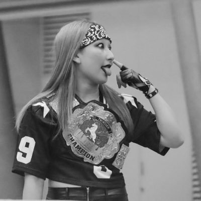 川畑梨瑚 / RIKO KAWAHATA Profile