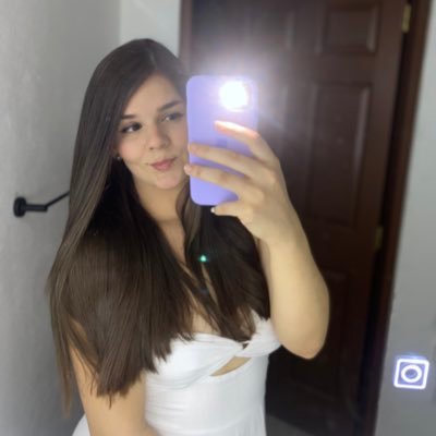 saory_meza's profile picture. Lic Bussines Administration 👧 HN 🇭🇳