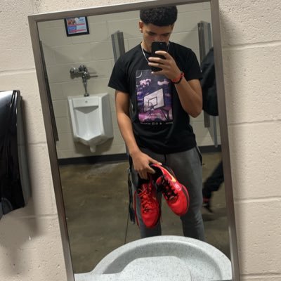 6’0 Guard/ Contact +1(765)398-6458 C/o 2026 / Indiana📍