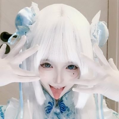 lu_xiao14976's profile picture. 傻逼自愿签订不平等条约，被白给爆耍家破人亡🖤好幸福🖤