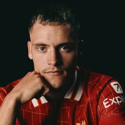 شاب عشريني ارهقته الايام @lfc @alemacallister #MacAllisterOurGoat #رابطة_عشاق_آرني_سلوت #ksu #nole #lakeshow #nfc