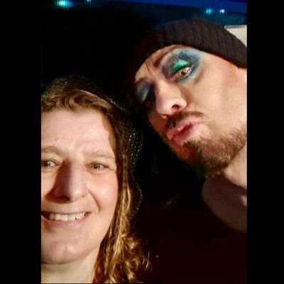 Love @BoyGeorge & @RealCultureClub forever ❣
❤💛💚🎶🎩
Admin to @BoyGeorgesPage. 🦎
🔗https://t.co/e8O4S2ixac