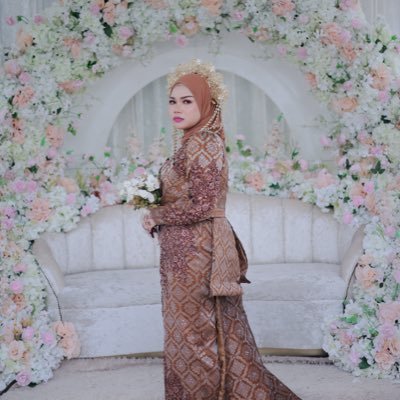 nrlmraysf's profile picture. Writing is satisfied than telling 🌚