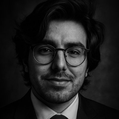https://t.co/nLcrqCtizJ. Pyhsics🎓
M. Sc. Physics @UniBogazici
Fizikçi sosyalist düşünür
Z❤️