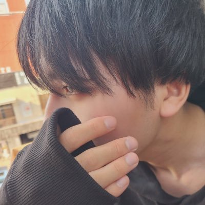 “あくす”と読みます。薬研堀サディスティック@yagenboric 初の男性キャスト。推しマークは💜。SNS顔出し厳禁。いつまでも少年な青年にぜひ会いに来てください。僕と乾杯しよ🥂