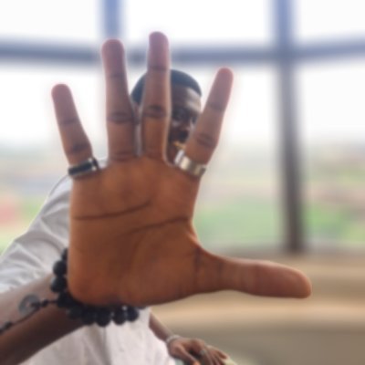 DevOrisabiyi's profile picture. Software Engineer | Building and Shipping products and Apps | creative @create_eureka