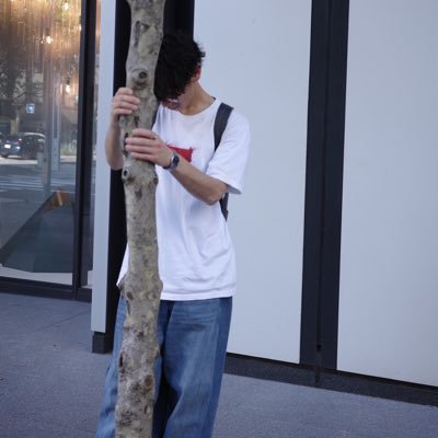 makino_mv's profile picture. 「AIで創る、伝わる映像。」
ブイプロ32期生（2025/2〜）
AI講座（2025/11〜）　｜映像制作
🎬ポートフォリオ：https://t.co/CxstwQkK2h