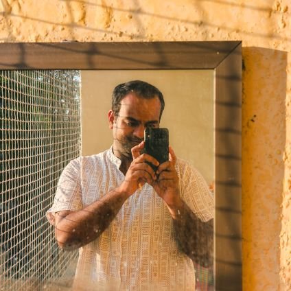 He/Him | Grad student at @IMScChennai | Complex Systems in Biology, Evolution | Left | Photos | മലയാളി