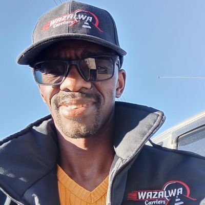 Nhlanhla_62's profile picture. Studied Diploma in Computer Repairs