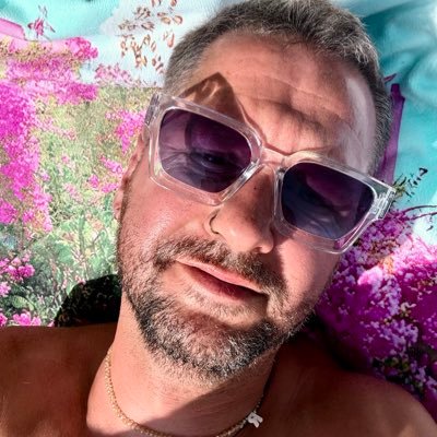 40 year old, just trying to make his way through life. All views are my own! Insta- sharkyrn