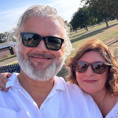 Middle aged, married to my amazing husband, 3 beautiful daughters, 2 unruly cockapoo's living the dream by the sea. Now backing The Reform Party!