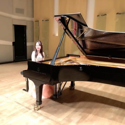 caneprocioneeee's profile picture. ウィーンでピアノやオルガンを弾いています🎹 ヨーロッパ在住13年目🇪🇺拠点は18年🦭