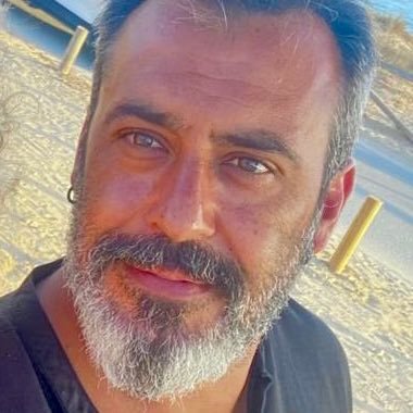 Sevillano y Andaluz. Autónomo de pensamiento. ¡¡ Hay una leyenda que recorre el mundo entero !! 💚🇳🇬💪🏼