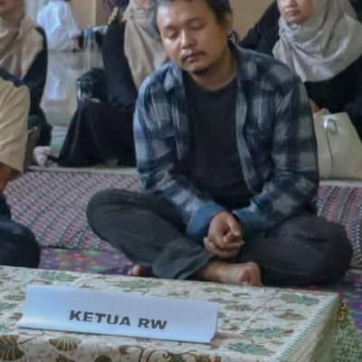 Tukang Kebun 🍋☕🦀🐍🐋 Suka asbun di https://t.co/ZVKzW1cDnj | Tempat Rental dan Penitipan Komputer di https://t.co/RQXewi1ohc | Member #OrmasTukangPalak #Kawal