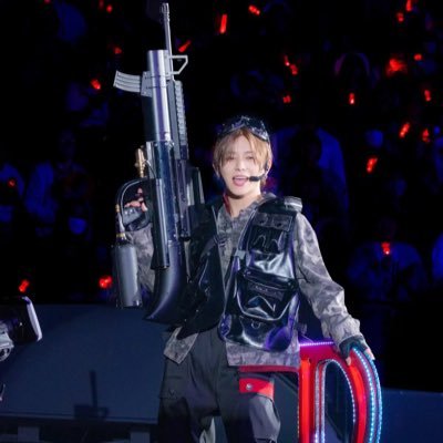 SqsExbGw9YwBbiB's profile picture. 