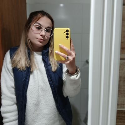 Serás eterno como el tiempo y florecerás en cada primavera 💛🖤