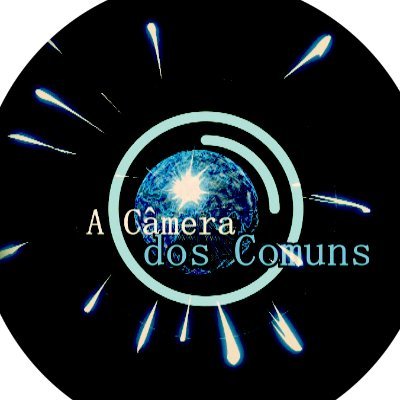 A Câmara dos Comuns / Our Real World Cam aims to address, explore, and reflect on the various ways in which one can use a camera today, as well as the internet.