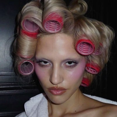 madshealyy's profile picture. it’s charli baby