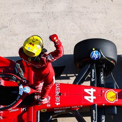 Ilyesaso93's profile picture. 