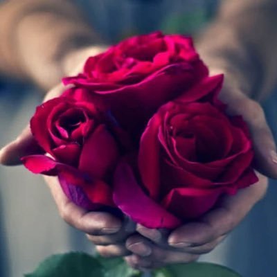 ﴿ومَاكان الله مُعذّبهُـم وهُم يسْتغفِرُون﴾
حسابي الاول تقفل
@RZHxxxx