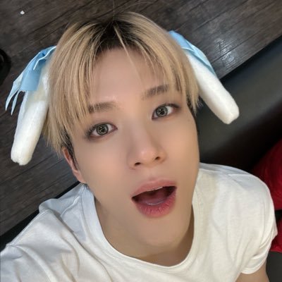 지유민 part-time pharmacist , full-time KPOP lover (๑・̑◡・̑๑) EXO TBZ NCT SVT EN- JO1