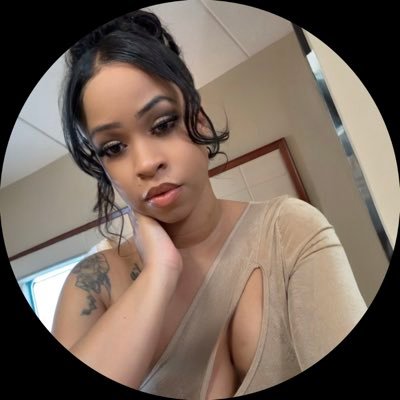 Kelly Alexandria ✨ Profile