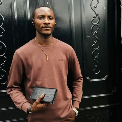 ▫️ Biologiste moléculaire 🧬🔬
▫️ Entrepreneur
▫️ Chef d'entreprises
▫️ Investisseurs immobiliers | Intervenant sur la motivation
https://t.co/hE9XhISi96