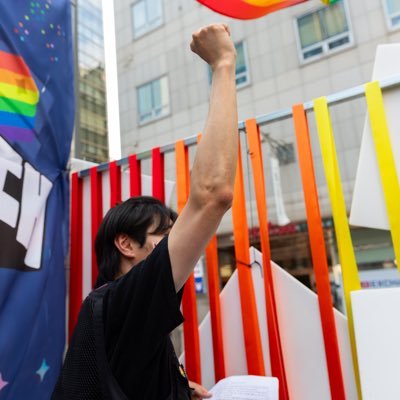 from_Y00NW00's profile picture. 