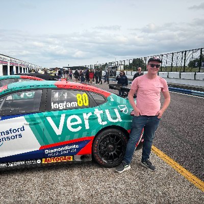 Country chap with a love of photography, technology & motorsport. Old-school D&B head. Passionate about Mental Health awareness & stigma eradication.