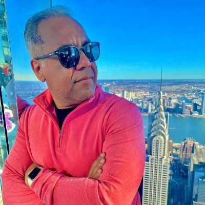 RogerLecarv's profile picture. ✝️ Cristão | ⚔️ Extrema Direita sem medo de dizer 💙 Gremista até a alma | 💍 Casado com Gabrielle 🚫 Anti-Esquerda | 🇧🇷 Pátria, Família e Liberdade