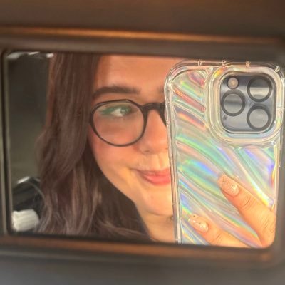 Neinteida's profile picture. Dicen que el olvido más que quitarte te devuelve, más que robarte, te da. Y cuanta verdad en esa premisa, pues ahora me siento más viva.